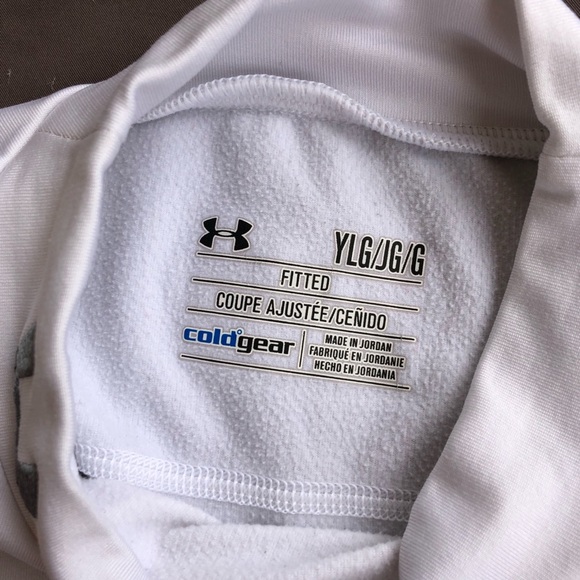 Under Armour - Picture 6 of 6